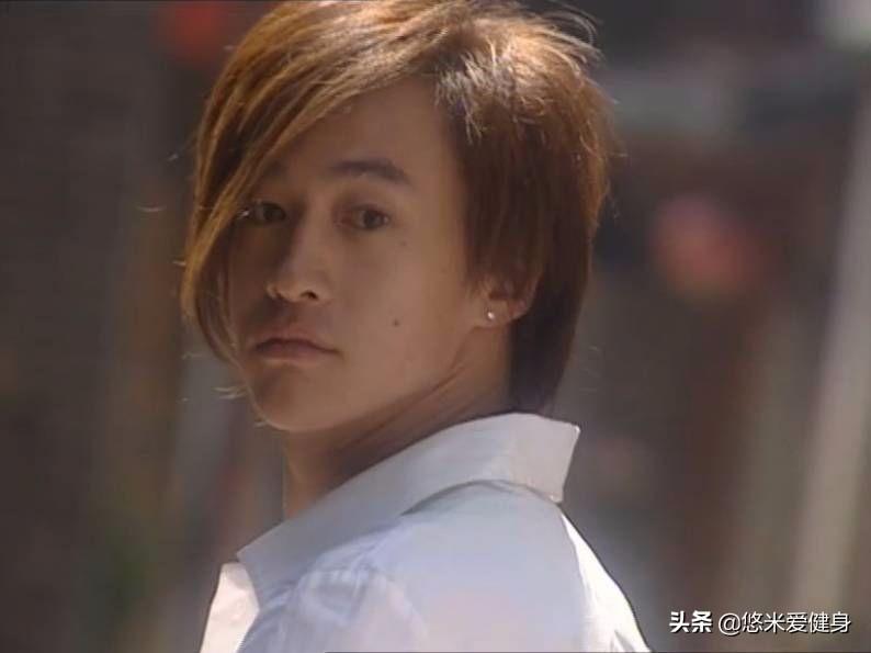 步惊云是谁演的(从歌手到演员,因饰演步惊云而走红,46岁的何润东大秀肌肉身材)