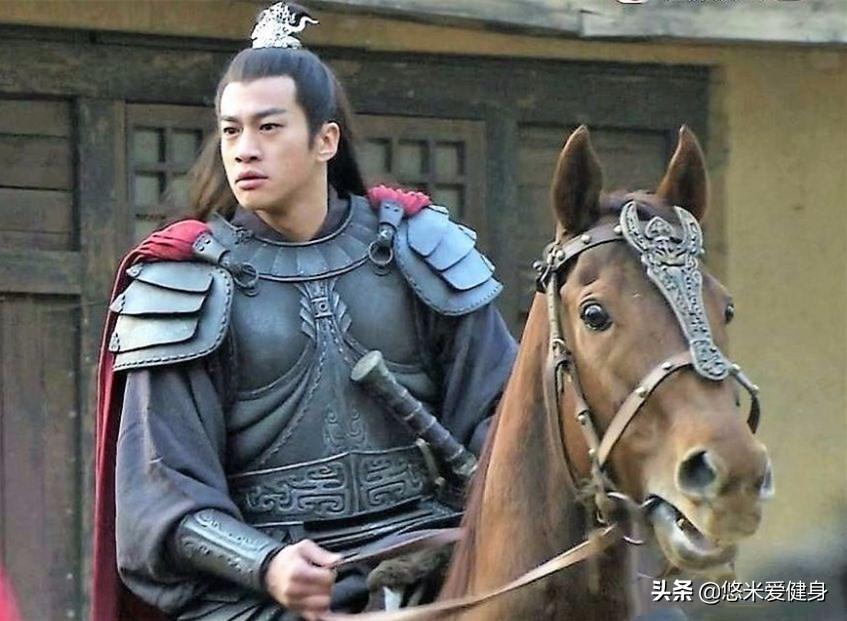 步惊云是谁演的(从歌手到演员,因饰演步惊云而走红,46岁的何润东大秀肌肉身材)