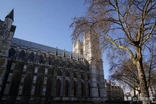 英国国会大厦是什么建筑风格(英国国会大厦介绍)-第2张图片-