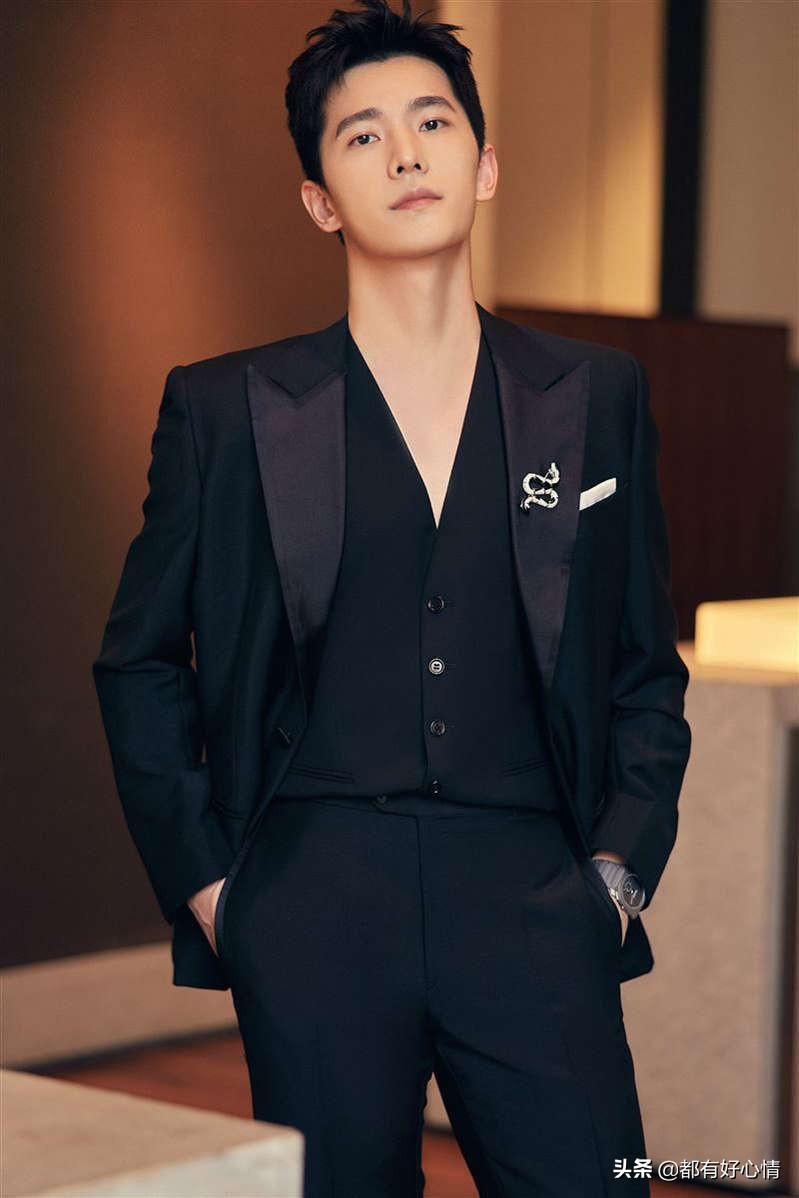 杨洋唯一承认的女友是谁(杨洋绯闻不断谣传,但他唯一认爱的女朋友就是李沁)