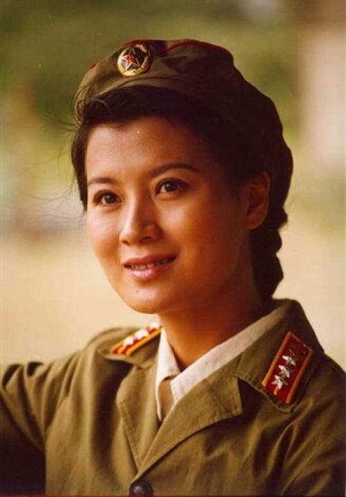 史兰芽与刘斌离婚23年,各自经历三段婚姻,却一个天上,一个地下