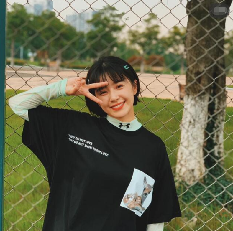 与纪凌尘3年恋爱最终分手的阚清子,如今挥别渣男搞事业活出风采