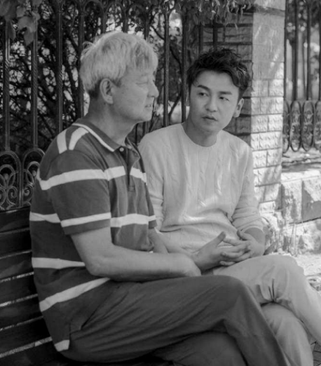 新剧爆款预定！熬了14年才走红，“前夫哥”雷佳音的励志史