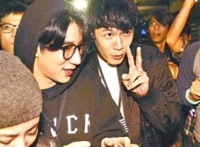 房祖名与柯震东被曝深夜飙车闯红灯,成龙曾告诫柯震东,不要和房祖名来往