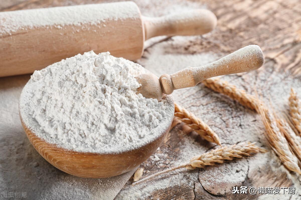 炸东西用淀粉和用面粉的区别(面粉可以代替淀粉用吗)