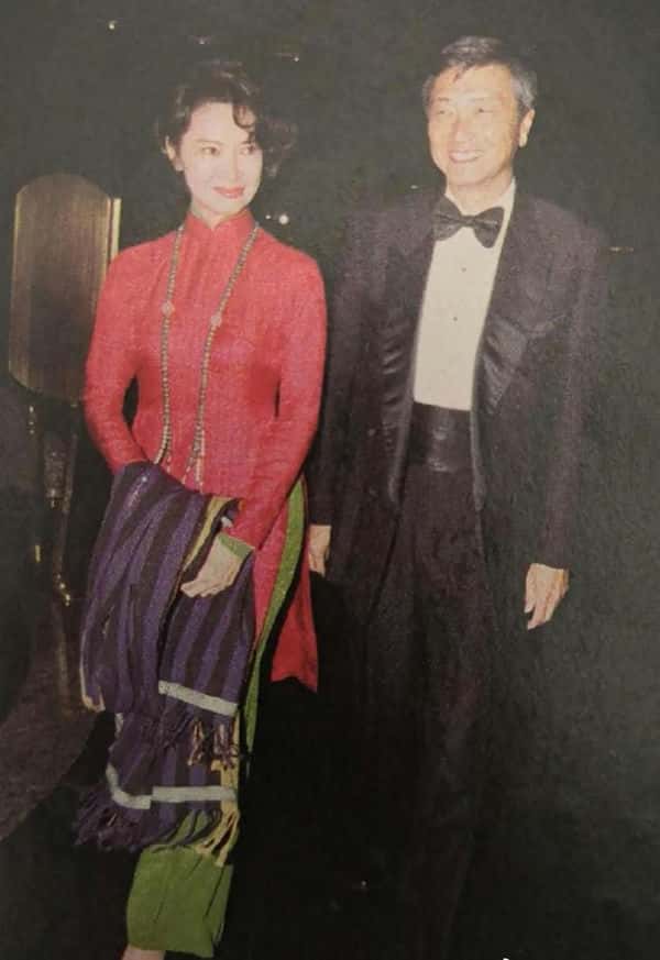 萧芳芳近照(香港演员萧芳芳个人资料简介)