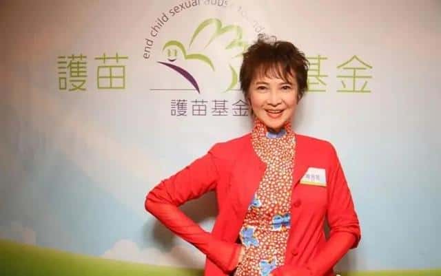 萧芳芳近照(香港演员萧芳芳个人资料简介)