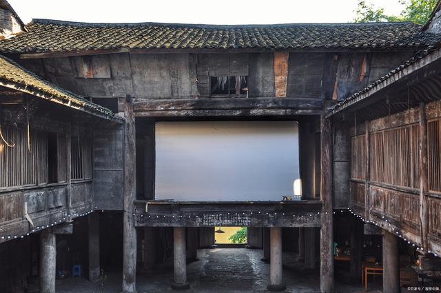 800公里，安徽最新自驾路线大别山风景道，好玩的旅游地图来了-