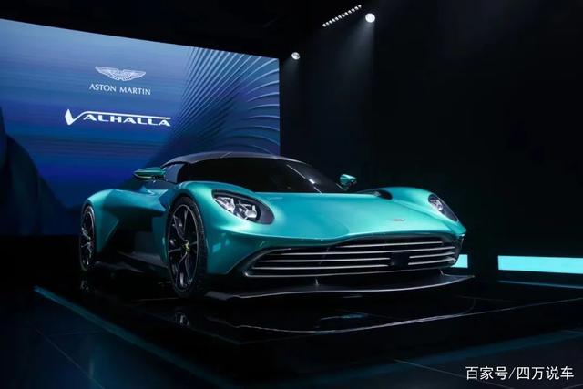 与一辆可以合法上路的梦幻赛车Valhalla共度良宵-