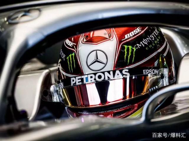 西安奔驰维权事件：你讲道理的样子，好像一条狗-