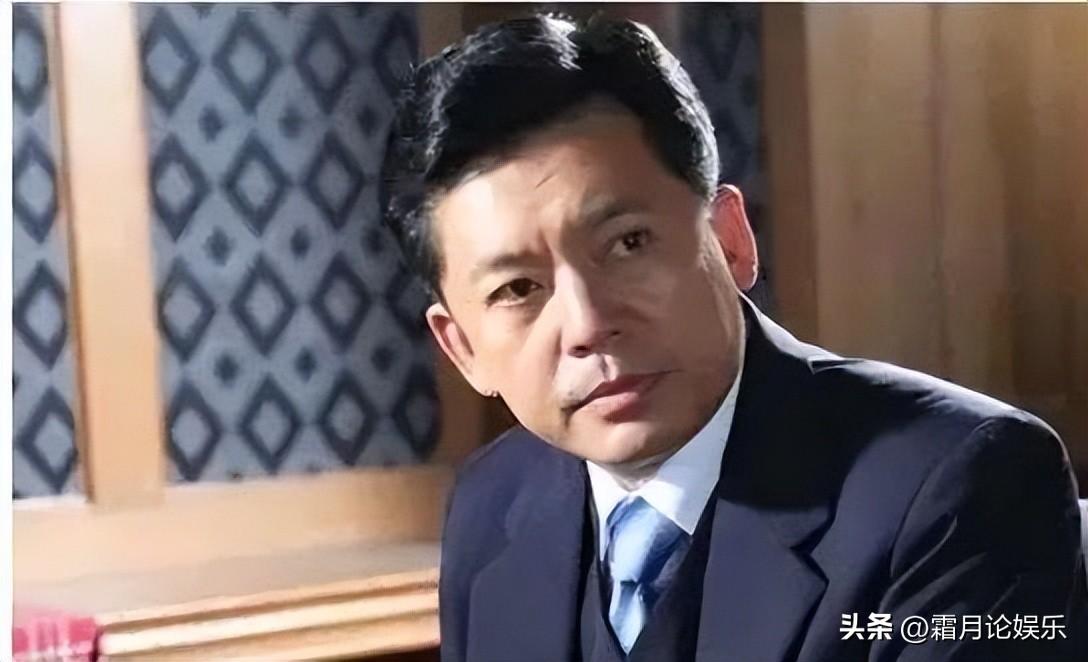 没想到,2023年一开年,倪大红会以这样的形式,打出一副王炸