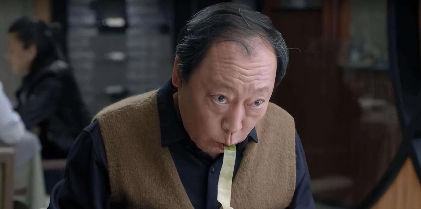 没想到,2023年一开年,倪大红会以这样的形式,打出一副王炸