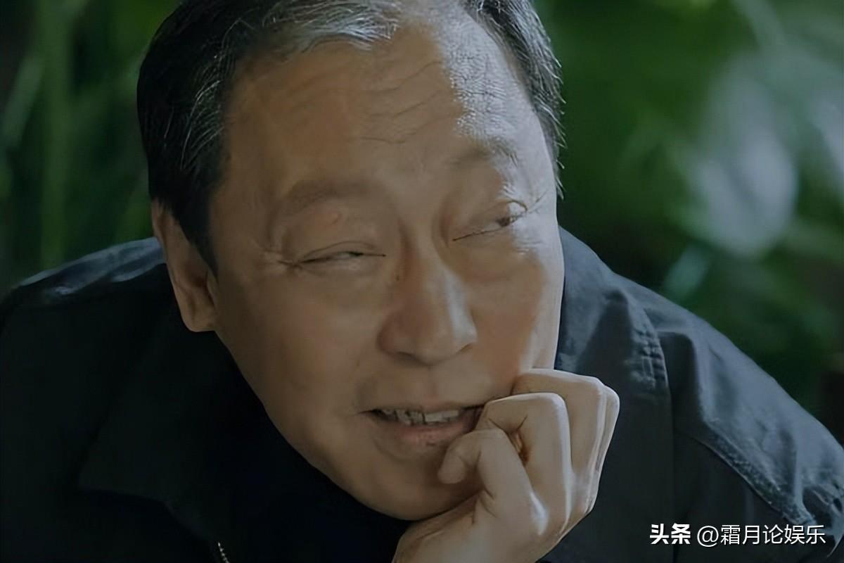 没想到,2023年一开年,倪大红会以这样的形式,打出一副王炸