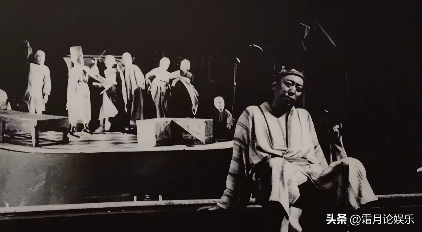 没想到,2023年一开年,倪大红会以这样的形式,打出一副王炸