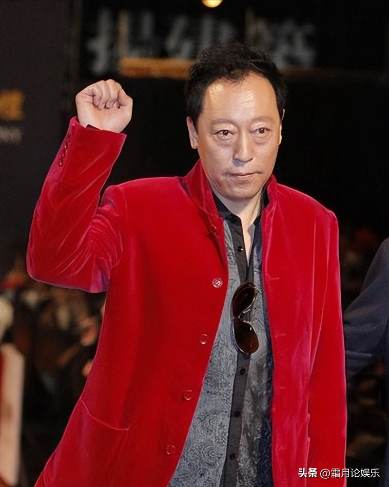 没想到,2023年一开年,倪大红会以这样的形式,打出一副王炸