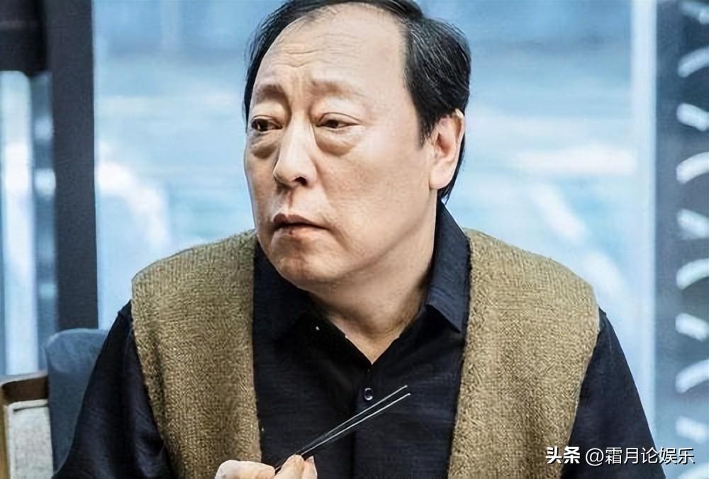 没想到,2023年一开年,倪大红会以这样的形式,打出一副王炸