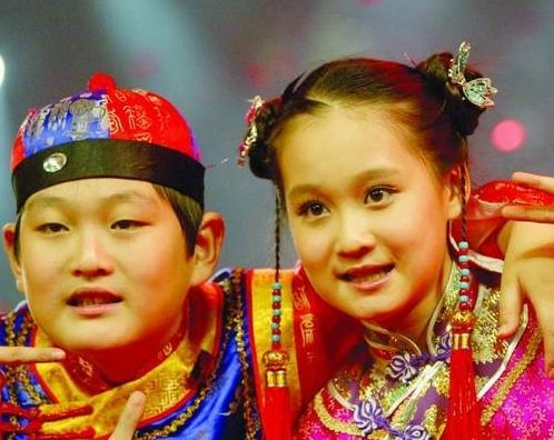 赵本山简介及所有弟子(赵本山:家家有本难念的经,徒弟骚扰女粉丝,女儿一个柜子40万)