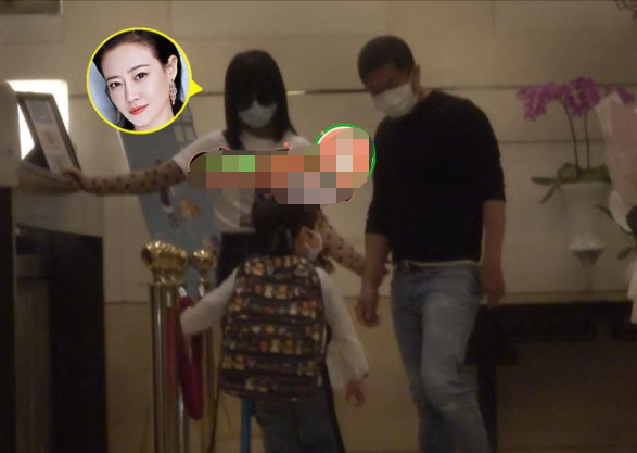 奉行不婚主义的谭卓,曾饱受抑郁症困扰,出道13年靠两部剧火出了圈