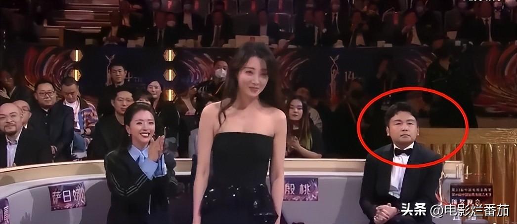 金鹰奖收视第一,殷桃惊艳夺冠,热依扎春风满面,雷佳音冷脸获奖