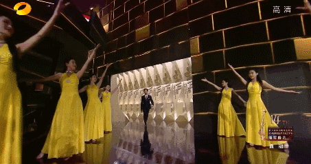 金鹰奖收视第一,殷桃惊艳夺冠,热依扎春风满面,雷佳音冷脸获奖