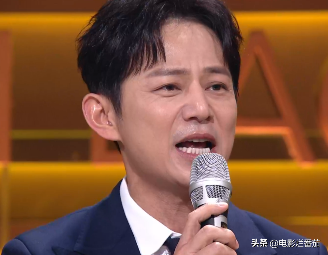 金鹰奖收视第一,殷桃惊艳夺冠,热依扎春风满面,雷佳音冷脸获奖