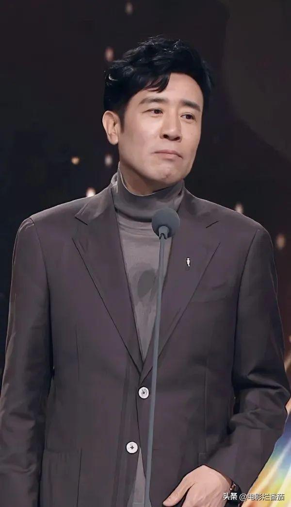 金鹰奖收视第一,殷桃惊艳夺冠,热依扎春风满面,雷佳音冷脸获奖