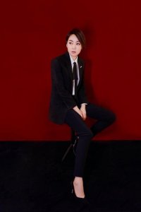 闫妮的个人资料简介(土味闫妮的事业和感情坎坷路)