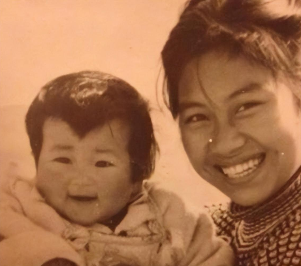 吉克隽逸资料 :吉克隽逸的成名,是娱乐圈的“悲哀”