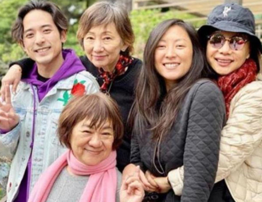 叶倩文资料:凭美貌征服了6个男人,抢闺蜜老公后成功上位