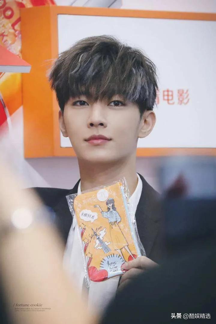 炎亚纶的资料 :中国台湾男歌手、演员