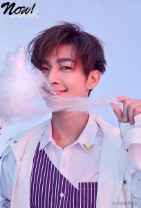 炎亚纶的资料 :中国台湾男歌手、演员