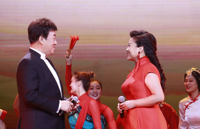 4岁单身无儿无女,张也与“男闺蜜”吕继宏的感情让人羡慕"