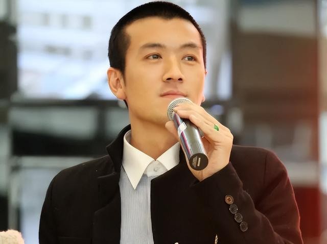 杨子的背景个人资料(起底杨子的家世)