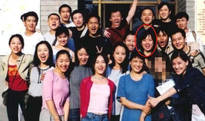 靳东个人资料家庭背景(靳东个人资料简介)