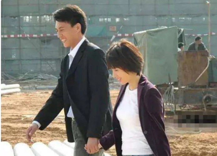 靳东个人资料家庭背景(靳东个人资料简介)