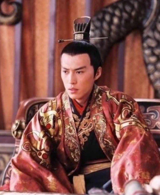 靳东个人资料家庭背景(靳东个人资料简介)