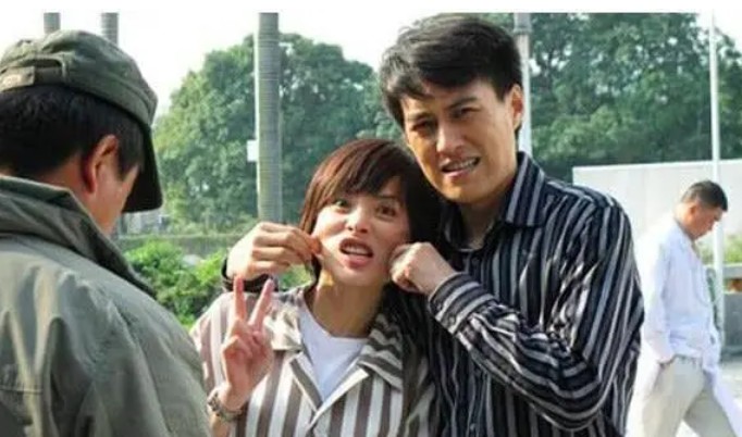 靳东个人资料家庭背景(靳东个人资料简介)