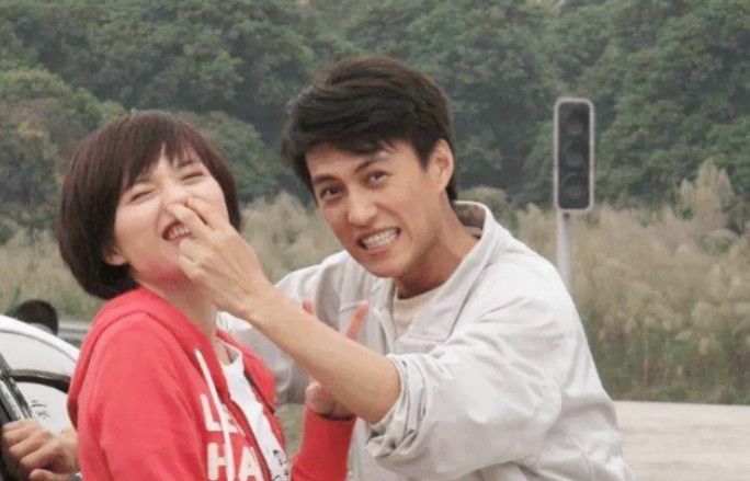 靳东个人资料家庭背景(靳东个人资料简介)