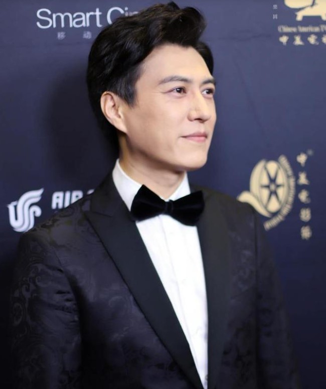 靳东个人资料家庭背景(靳东个人资料简介)