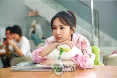 杨紫个人资料简介(杨紫的生活照加个人资料)