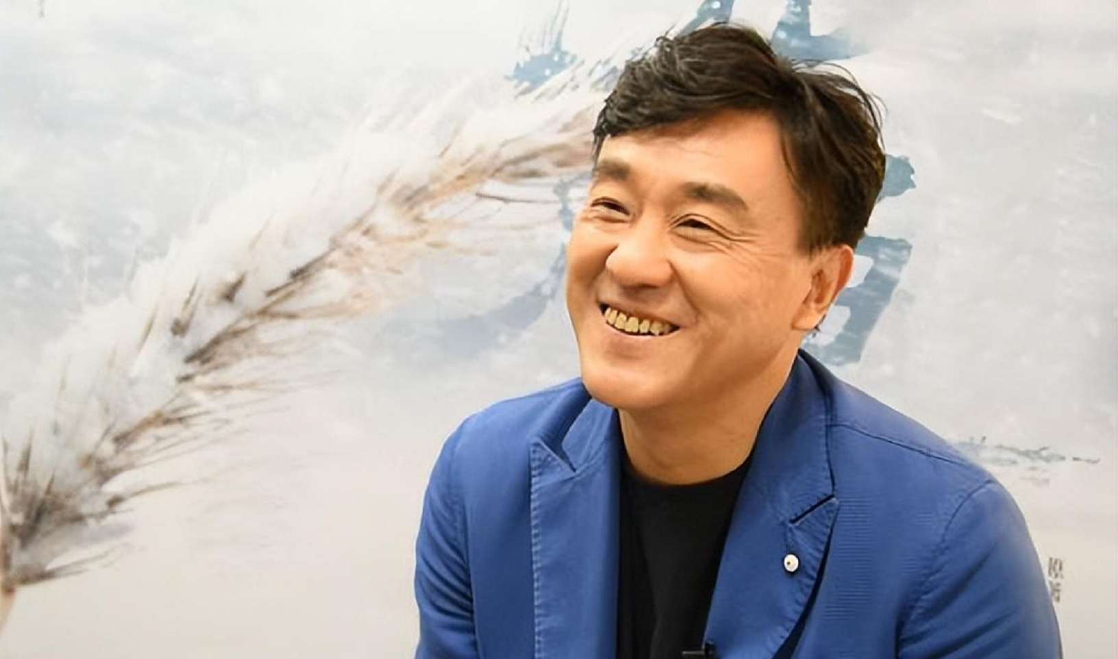 有妻万事足的著名演员何冰,婚后事业飙升,赚的钱全部上交给老婆