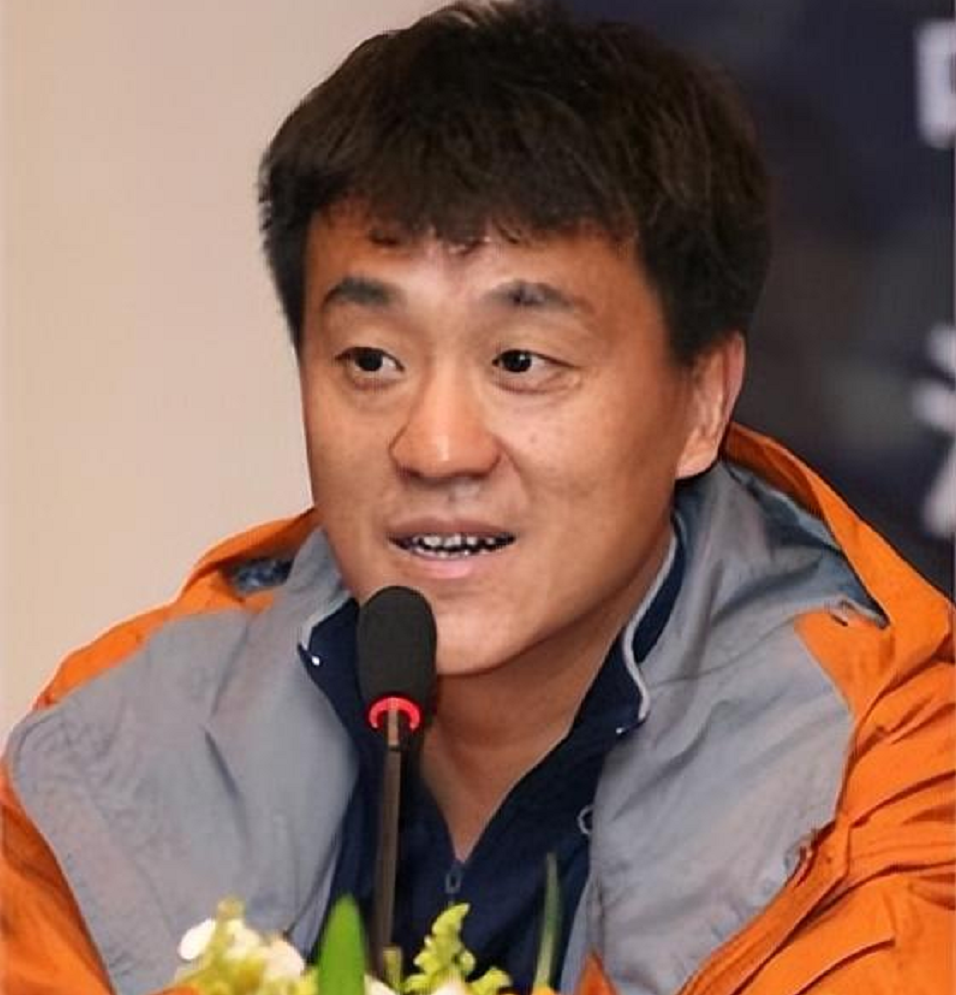 有妻万事足的著名演员何冰,婚后事业飙升,赚的钱全部上交给老婆