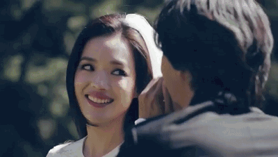 用一生治愈童年,40岁时嫁给冯德伦,舒淇是怎样完成自救的?