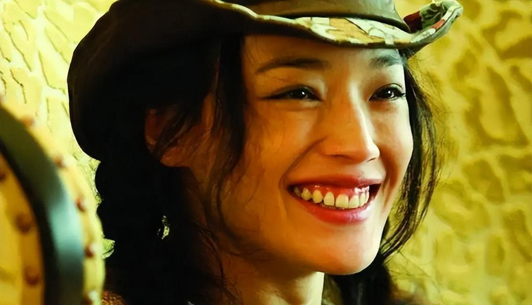 用一生治愈童年,40岁时嫁给冯德伦,舒淇是怎样完成自救的?