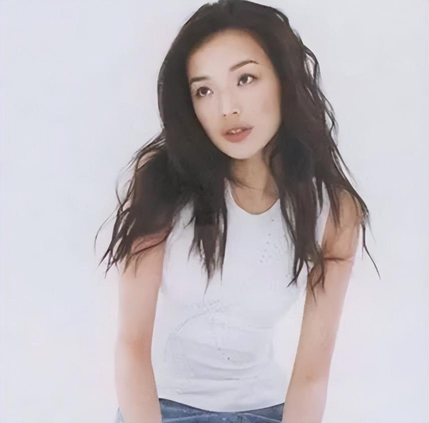 用一生治愈童年,40岁时嫁给冯德伦,舒淇是怎样完成自救的?