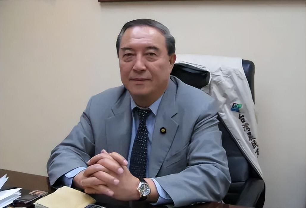 用一生治愈童年,40岁时嫁给冯德伦,舒淇是怎样完成自救的?