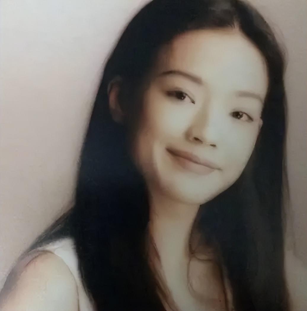 用一生治愈童年,40岁时嫁给冯德伦,舒淇是怎样完成自救的?