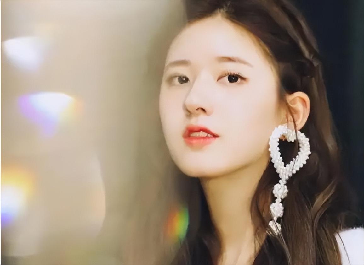 从网红到网剧一姐,落选超女,被于正内涵,赵露思如何火起来的