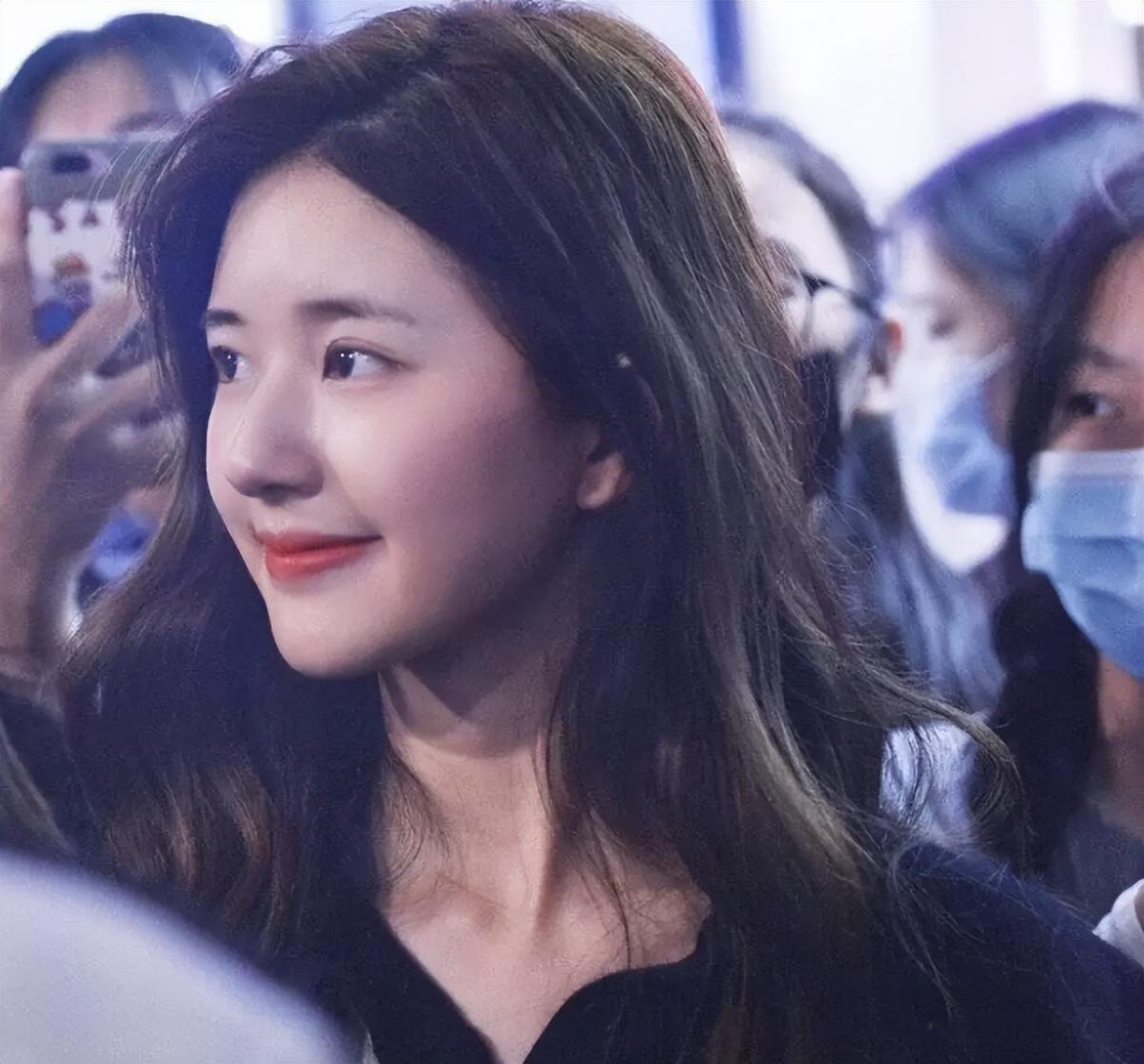 从网红到网剧一姐,落选超女,被于正内涵,赵露思如何火起来的