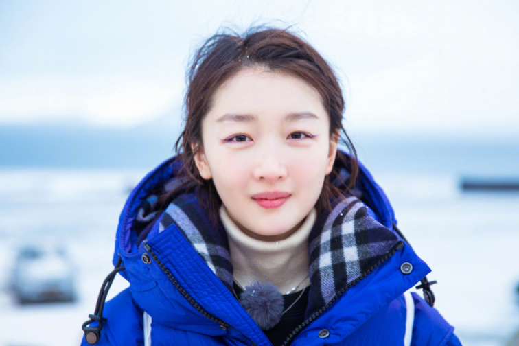 “三金影后”周冬雨的真实地位,被一个电影节揭开了